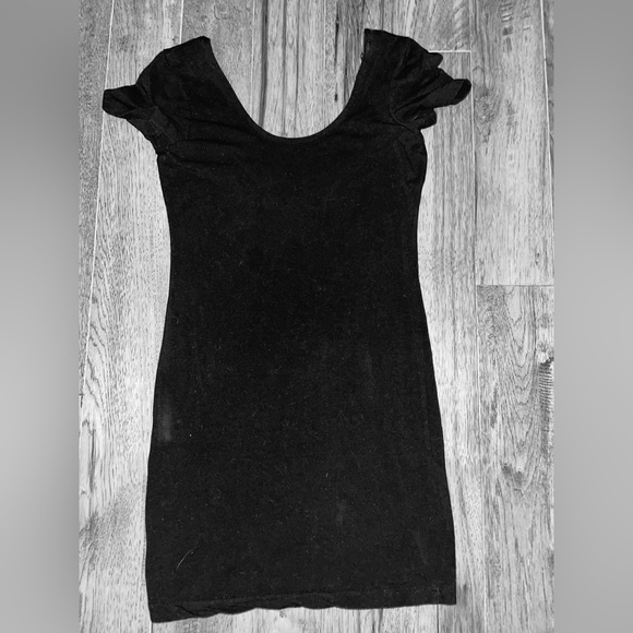 Best black bodycon dress  1 your always looking for.Short sleeve,short stretch - Picture 8 of 13
